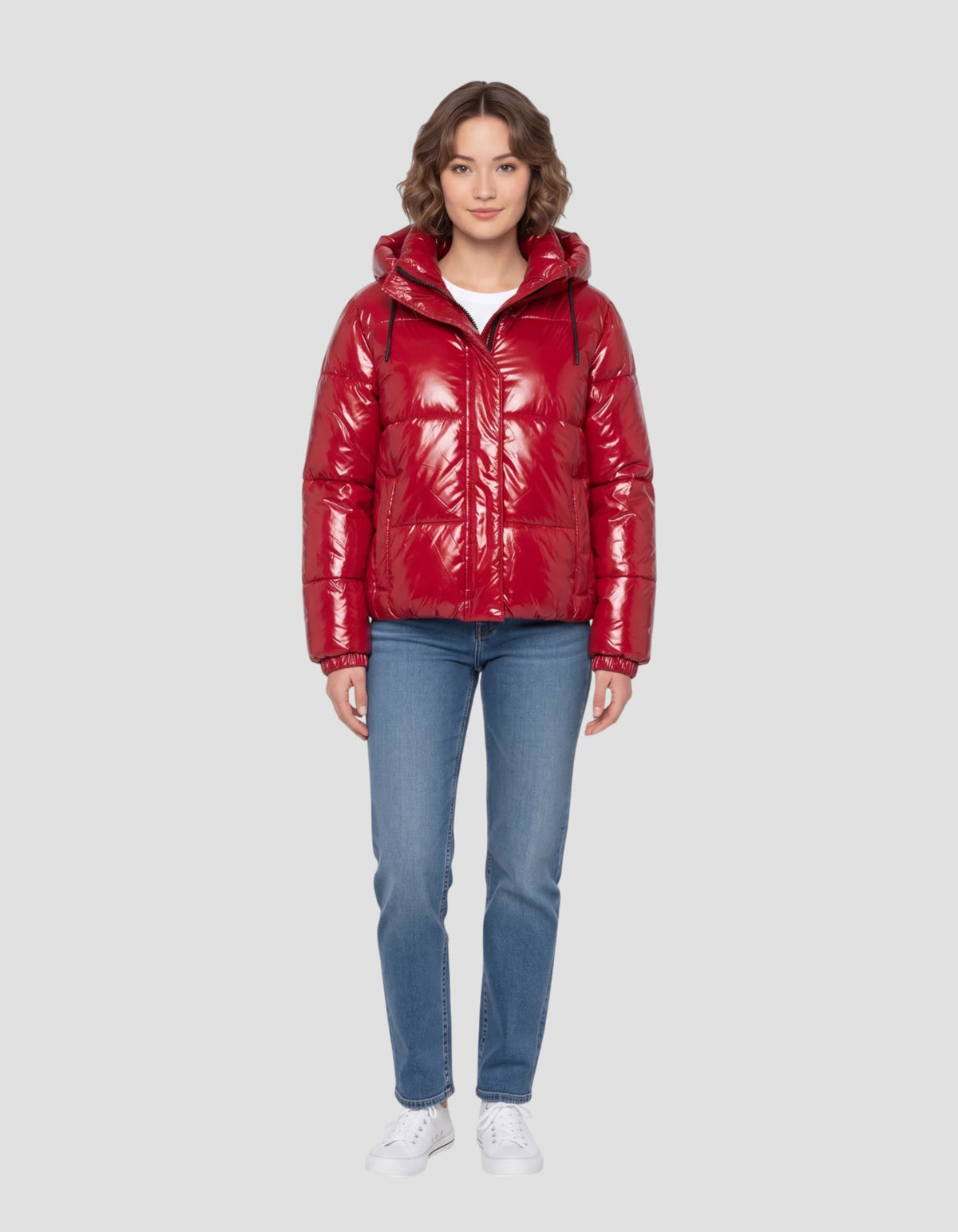 Piumino urban rosso con cappuccio